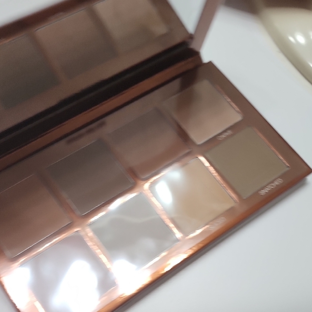 Sculpting and Contour Palette - Rose Gold - Picture 4 of 5